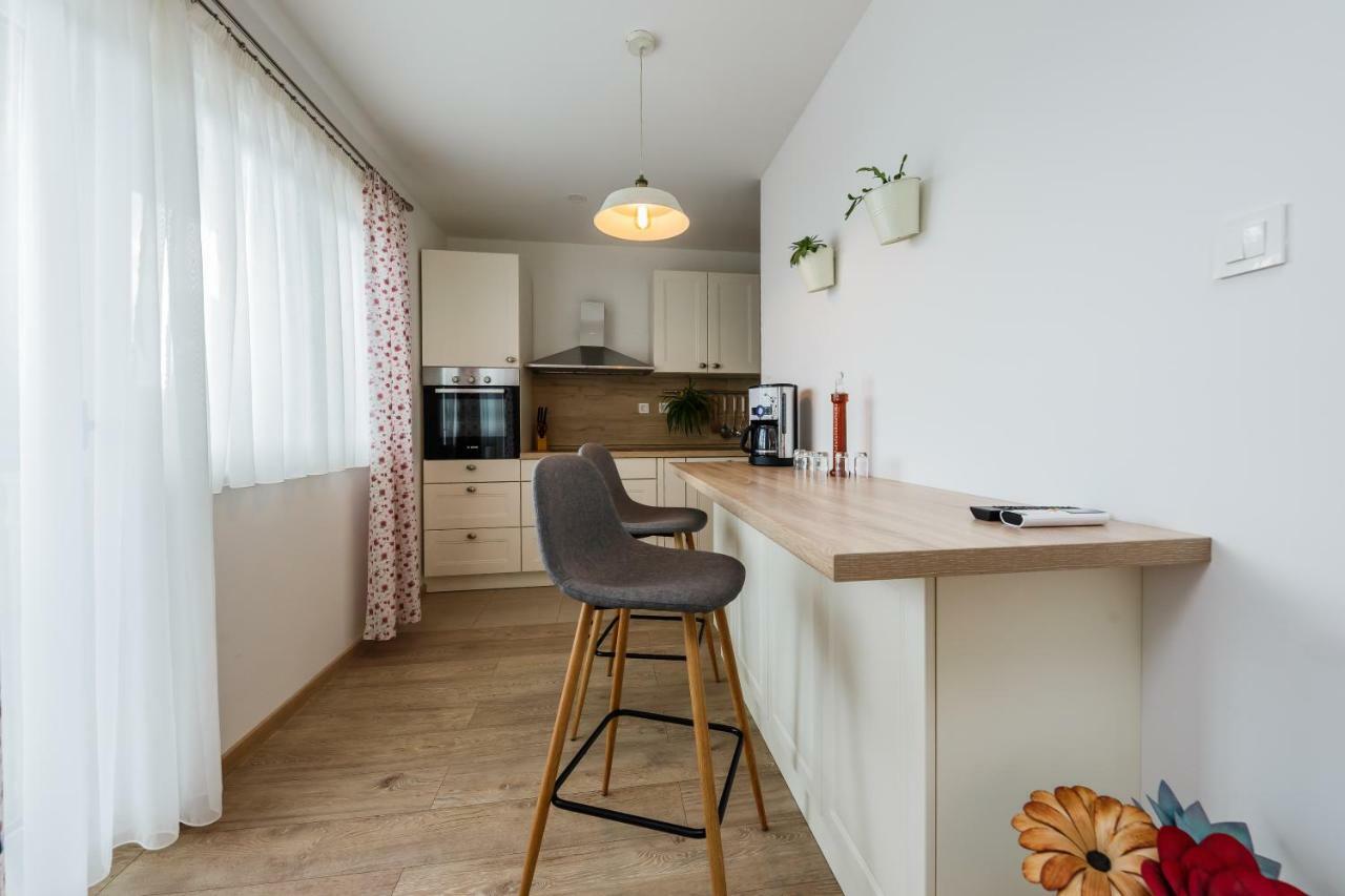 Holiday Home Cherry Tree Žrnovnica Zewnętrze zdjęcie
